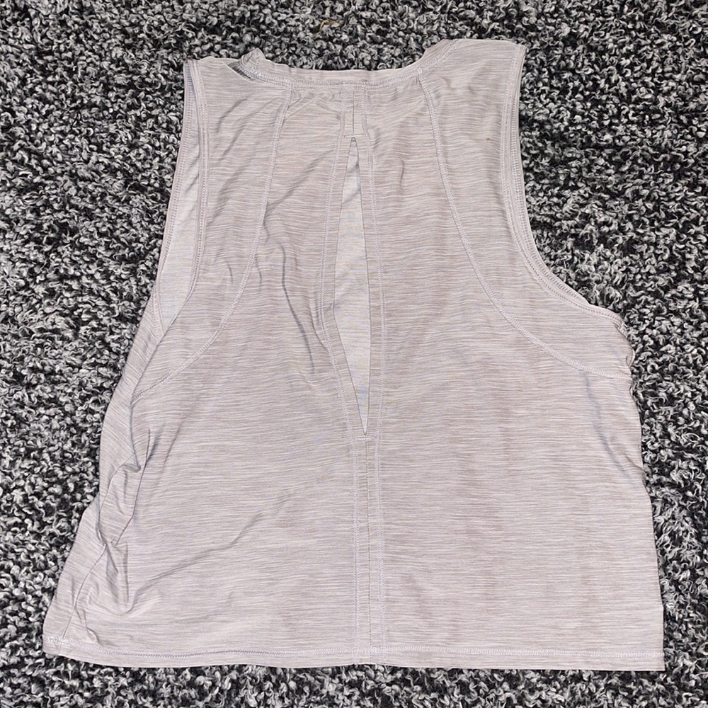 Brand New Reebok Workout Tank - Picture 4 of 4